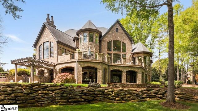 704 Brixton Circle, Simpsonville, SC 29681