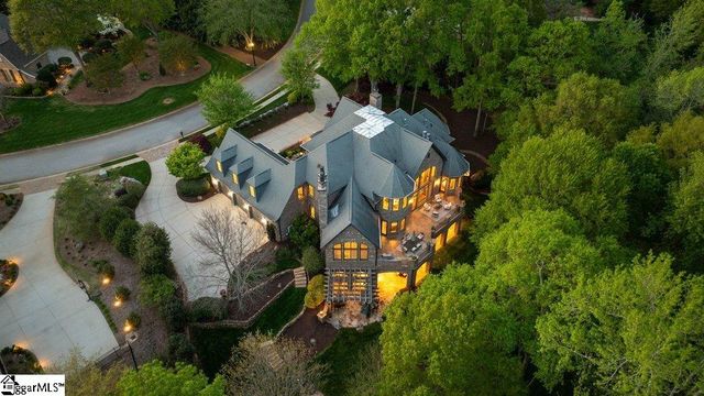 704 Brixton Circle, Simpsonville, SC 29681
