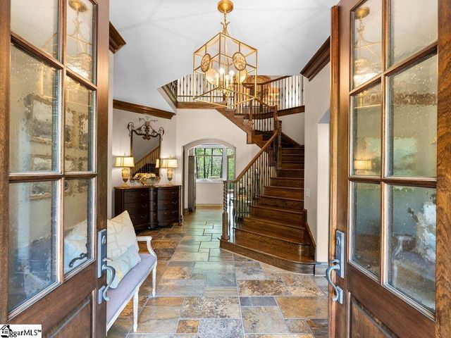 704 Brixton Circle, Simpsonville, SC 29681