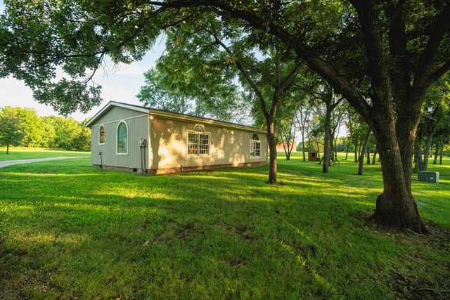 3813 Utah Terrace, Wellsville, KS 66092