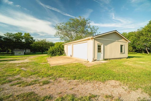 3813 Utah Terrace, Wellsville, KS 66092