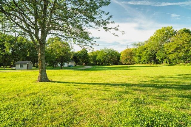 3813 Utah Terrace, Wellsville, KS 66092