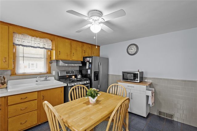 28 Corrente Avenue, Pawtucket, RI 02861