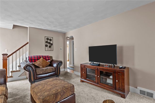 28 Corrente Avenue, Pawtucket, RI 02861