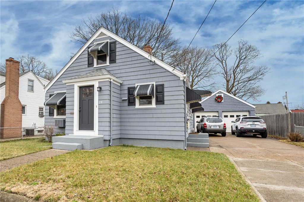 28 Corrente Avenue, Pawtucket, RI 02861