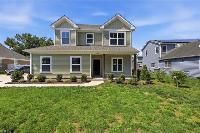 1229 Waters RD, Chesapeake, VA 23322