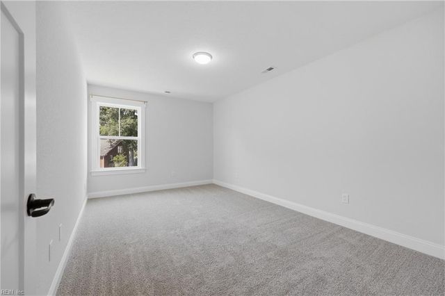 1229 Waters RD, Chesapeake, VA 23322