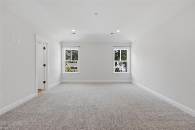 1229 Waters RD, Chesapeake, VA 23322