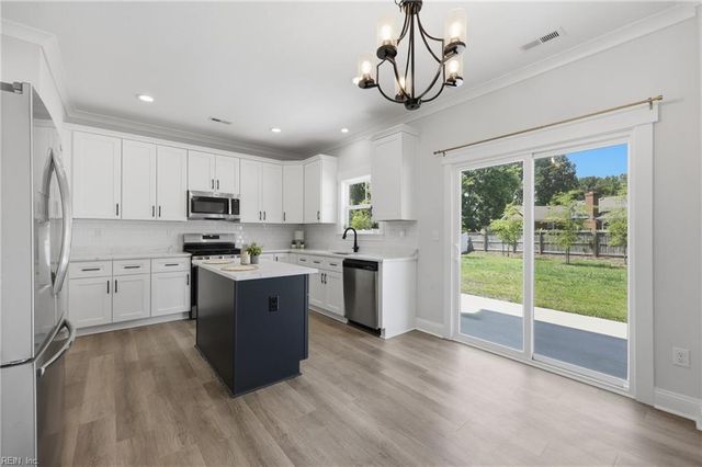 1229 Waters RD, Chesapeake, VA 23322