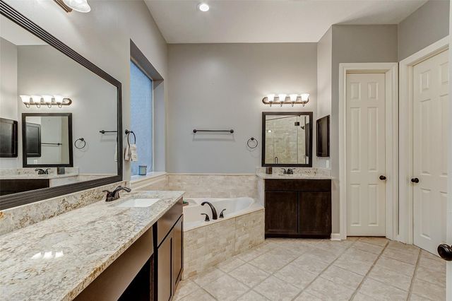 3211 Wilshire Lane, Baytown, TX 77521