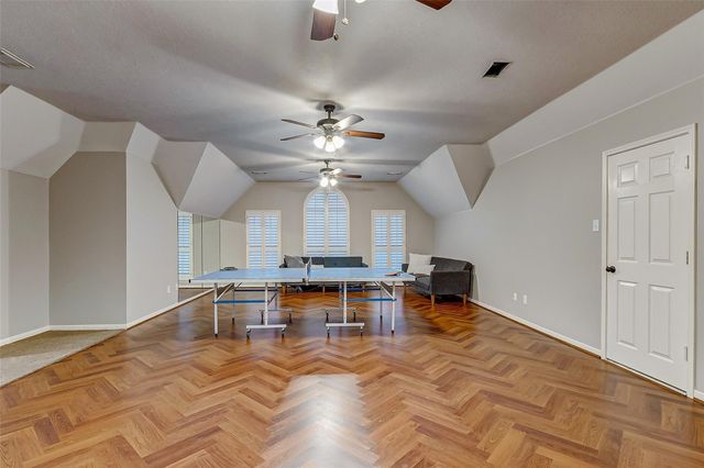 3211 Wilshire Lane, Baytown, TX 77521