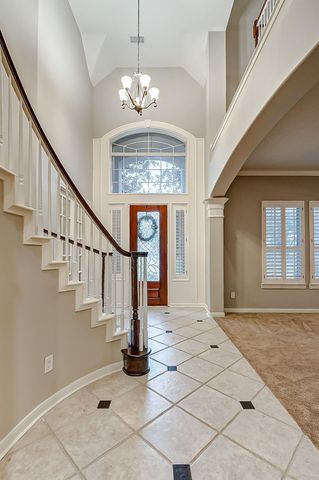 3211 Wilshire Lane, Baytown, TX 77521