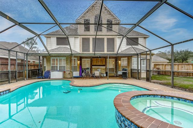 3211 Wilshire Lane, Baytown, TX 77521