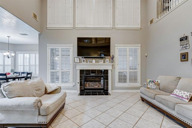 3211 Wilshire Lane, Baytown, TX 77521