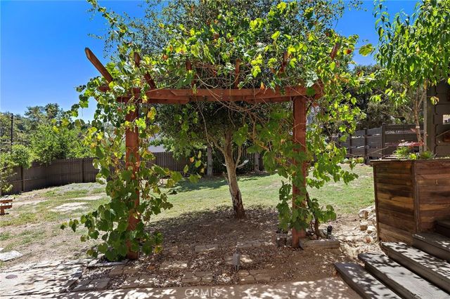 20462 Pine Road, Trabuco Canyon, CA 92679