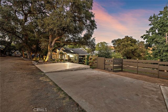 20462 Pine Road, Trabuco Canyon, CA 92679