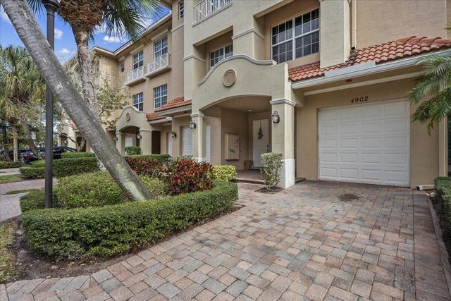 4902 Vine Cliff Way E, Palm Beach Gardens, FL 33418
