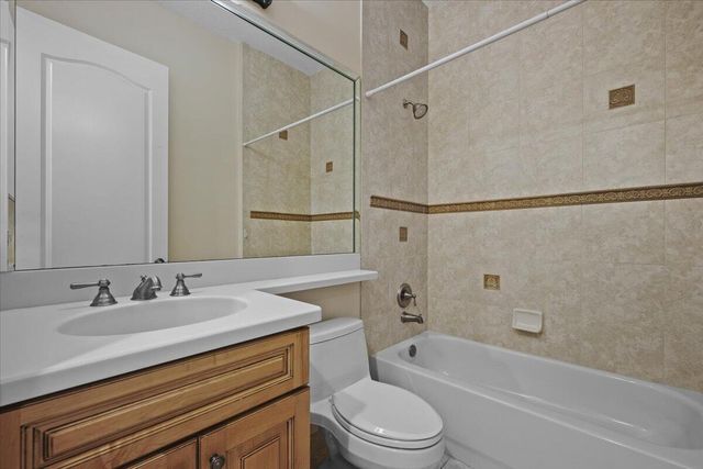 4902 Vine Cliff Way E, Palm Beach Gardens, FL 33418