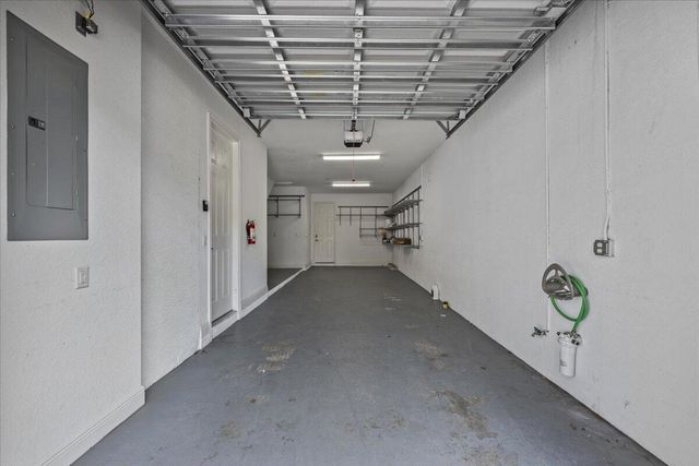 4902 Vine Cliff Way E, Palm Beach Gardens, FL 33418