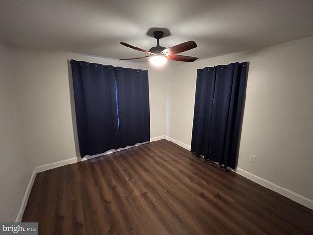 15690 S DUPONT HWY, Harrington, DE 19952