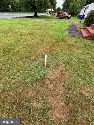 15690 S DUPONT HWY, Harrington, DE 19952