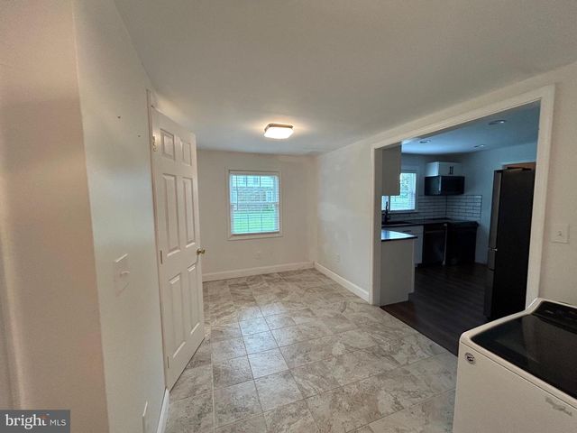 15690 S DUPONT HWY, Harrington, DE 19952