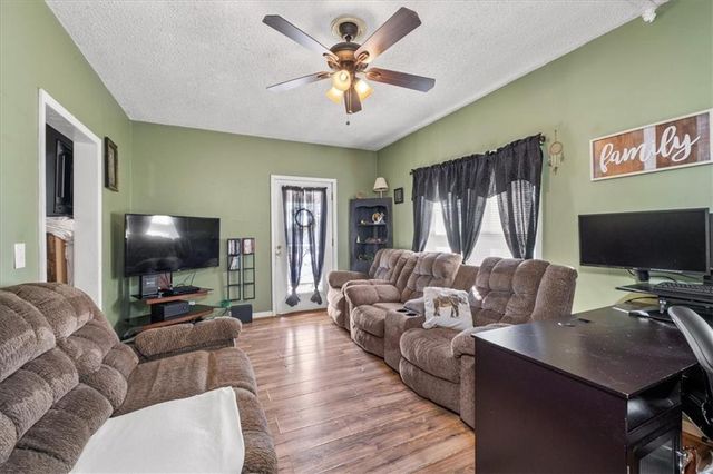 2930 Dallas NW Street, Kennesaw, GA 30144