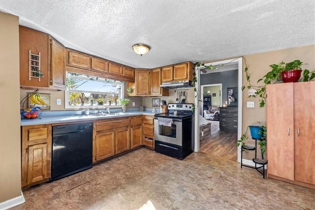 2930 Dallas NW Street, Kennesaw, GA 30144