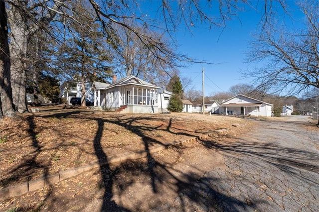 2930 Dallas NW Street, Kennesaw, GA 30144