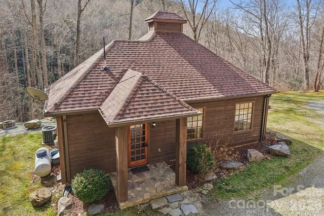 1012 Alarka Highlands Drive, Bryson City, NC 28713