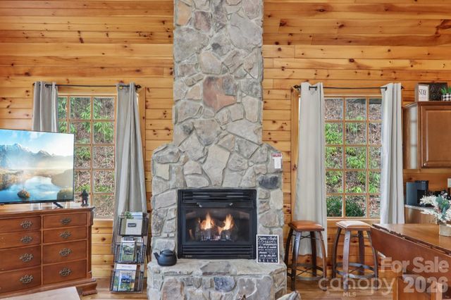 1012 Alarka Highlands Drive, Bryson City, NC 28713