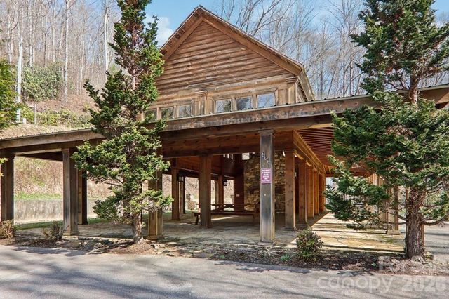 1012 Alarka Highlands Drive, Bryson City, NC 28713
