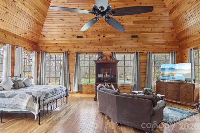 1012 Alarka Highlands Drive, Bryson City, NC 28713