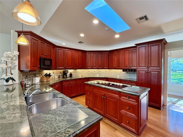 869 Robin Lane, Sebastian, FL 32958