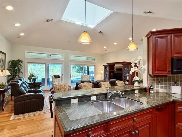 869 Robin Lane, Sebastian, FL 32958