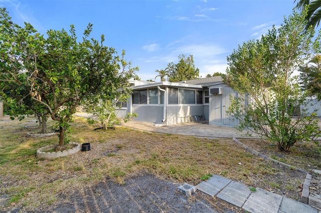14233 102ND AVENUE, Largo, FL 33774