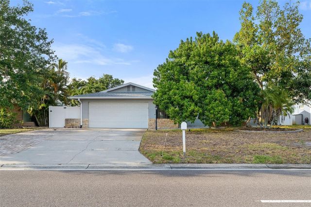 14233 102ND AVENUE, Largo, FL 33774
