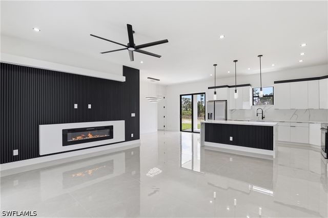 1124 Edelweiss ST E, Lehigh Acres, FL 33974