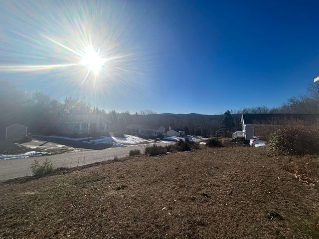 18 Ivy Lane, Farmington, NH 03835