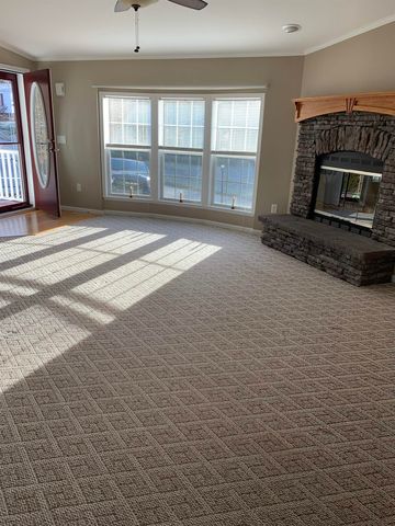 18 Ivy Lane, Farmington, NH 03835
