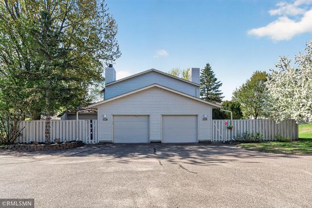 897 Monterey Drive, Shoreview, MN 55126
