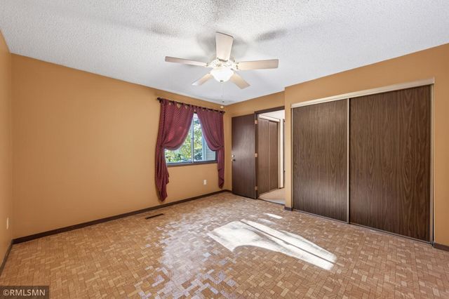 897 Monterey Drive, Shoreview, MN 55126