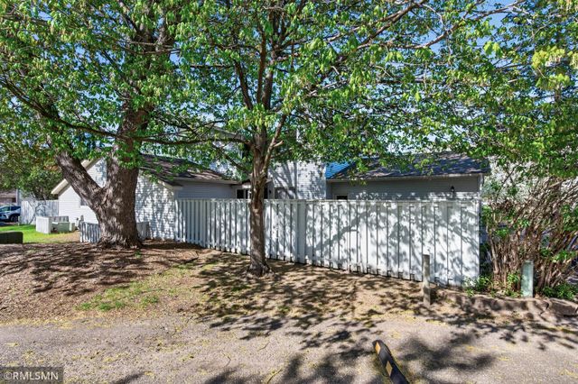 897 Monterey Drive, Shoreview, MN 55126