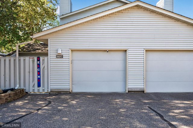 897 Monterey Drive, Shoreview, MN 55126