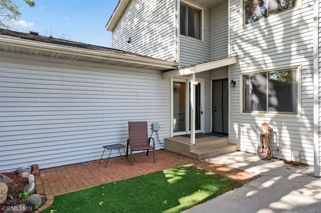 897 Monterey Drive, Shoreview, MN 55126