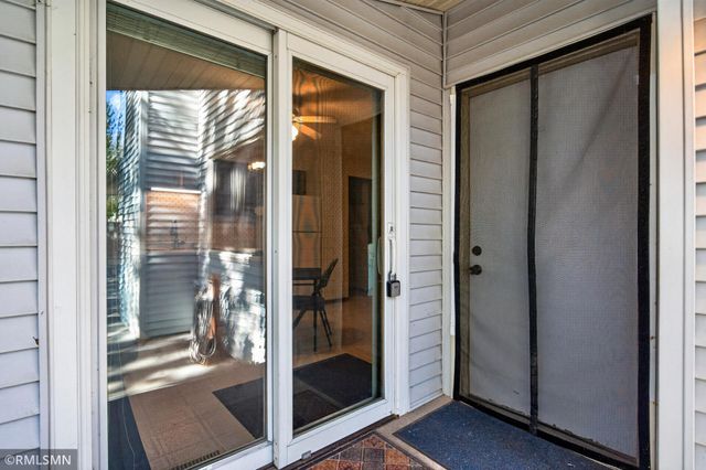 897 Monterey Drive, Shoreview, MN 55126