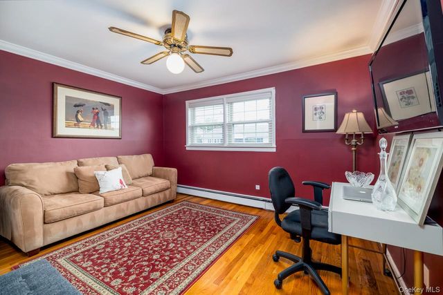 6 Huber Court, Rockville Centre, NY 11570