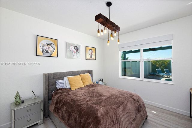 8175 NW Greenbank Cir, Port St. Lucie, FL 34987