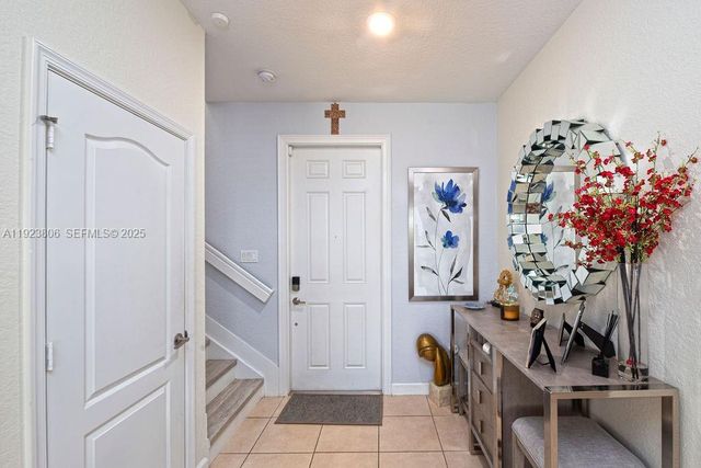 8175 NW Greenbank Cir, Port St. Lucie, FL 34987