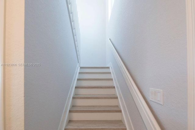 8175 NW Greenbank Cir, Port St. Lucie, FL 34987